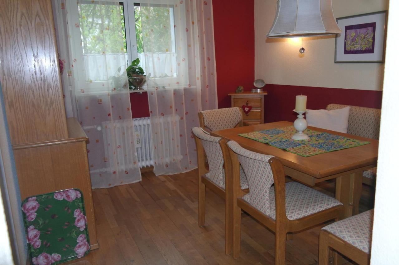 Vakantiehuis Gemuetliches Reihenhaus In Der Thermalstadt Wiesbaden