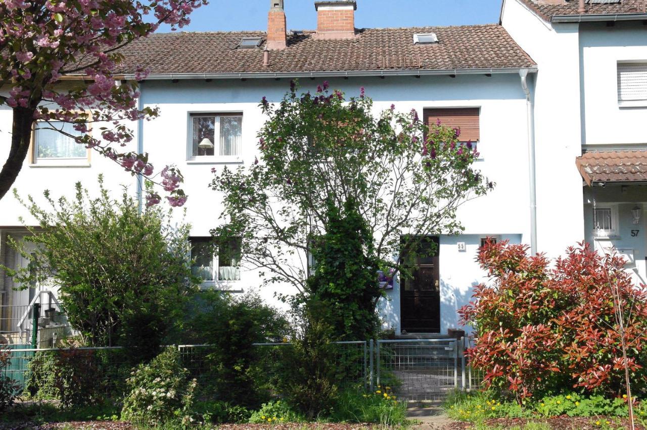Vakantiehuis Gemuetliches Reihenhaus In Der Thermalstadt *